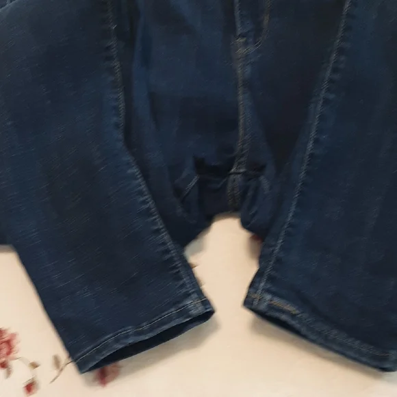 Levi's Women's 18 W 721 High Rise Skinny Jeans - Dark Blue - Picture 5 of 14